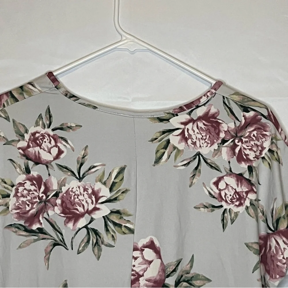 REBORN J Grayish Floral Side Tie Shirt Soft Sleeve Feminine Modest Size Medium - Picture 9 of 12